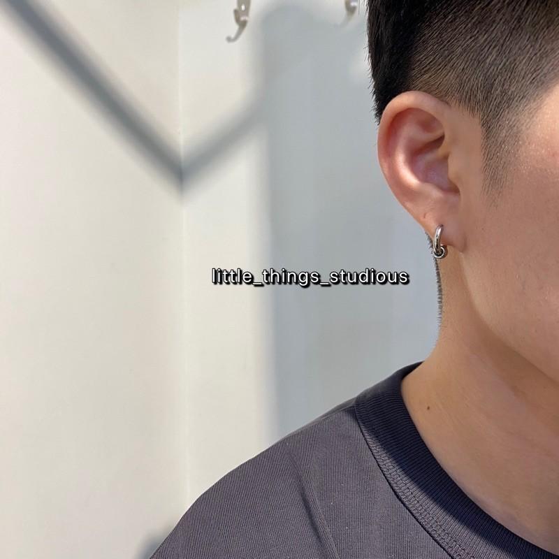 現貨 實拍 S 小直徑粗圈耳環 鈦鋼 耳環 圓圈 耳圈 銀-細節圖2