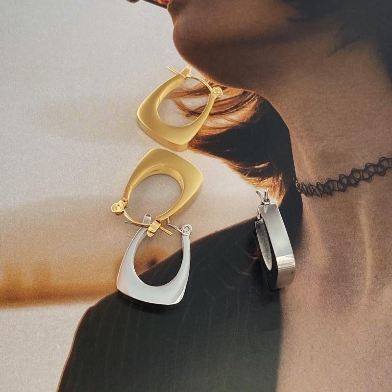 最後現貨 出清價 金 厚實U形 馬蹄 耳環 鈦鋼 不褪色-細節圖2