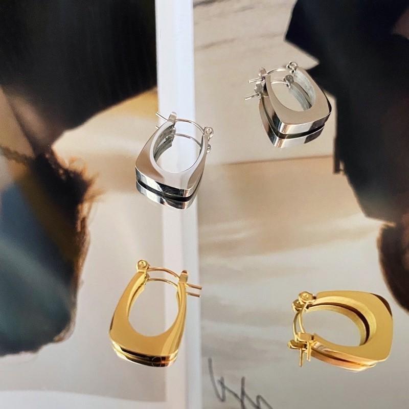 最後現貨 出清價 金 厚實U形 馬蹄 耳環 鈦鋼 不褪色-細節圖3