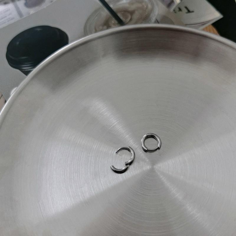 現貨 實拍 超迷你系列 小圓圈耳環 鈦鋼 耳環 耳骨環 超迷你-細節圖7