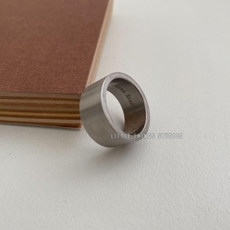 現貨 實拍 鈦鋼寬厚戒 寬戒指 寬戒 素面戒指 簡約戒指 男生戒指 素色 霧面 銀色-細節圖3