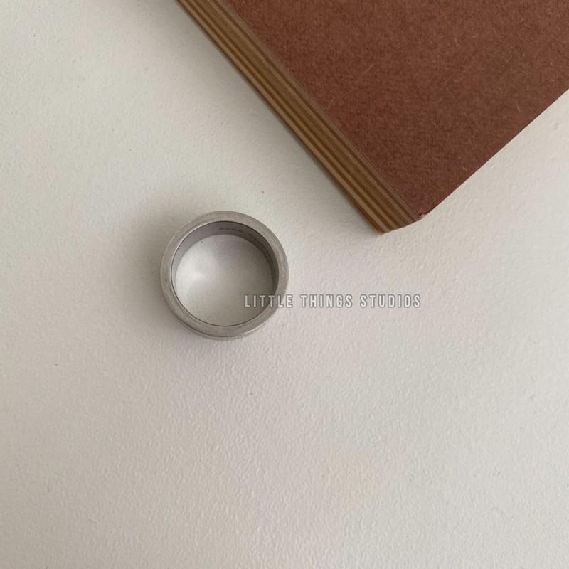 現貨 實拍 鈦鋼寬厚戒 寬戒指 寬戒 素面戒指 簡約戒指 男生戒指 素色 霧面 銀色-細節圖5