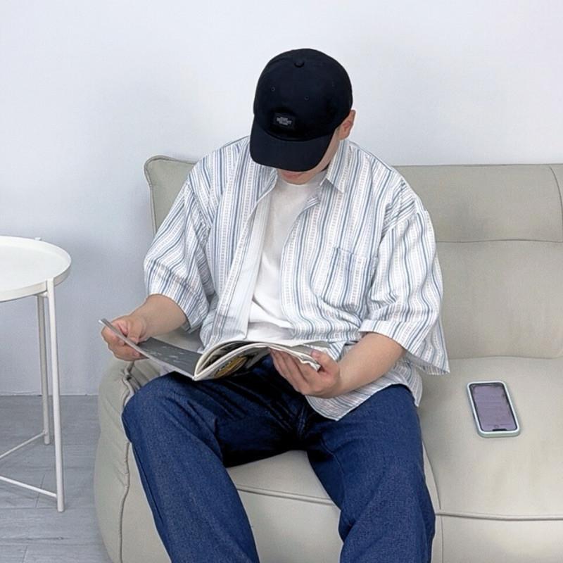 現貨 實拍 2色 痞帥街頭 直條紋襯衫 短袖襯衫 短袖上衣 外搭 男生襯衫 搭配 條紋 線條 嘻哈 饒舌 說唱 街舞-細節圖7