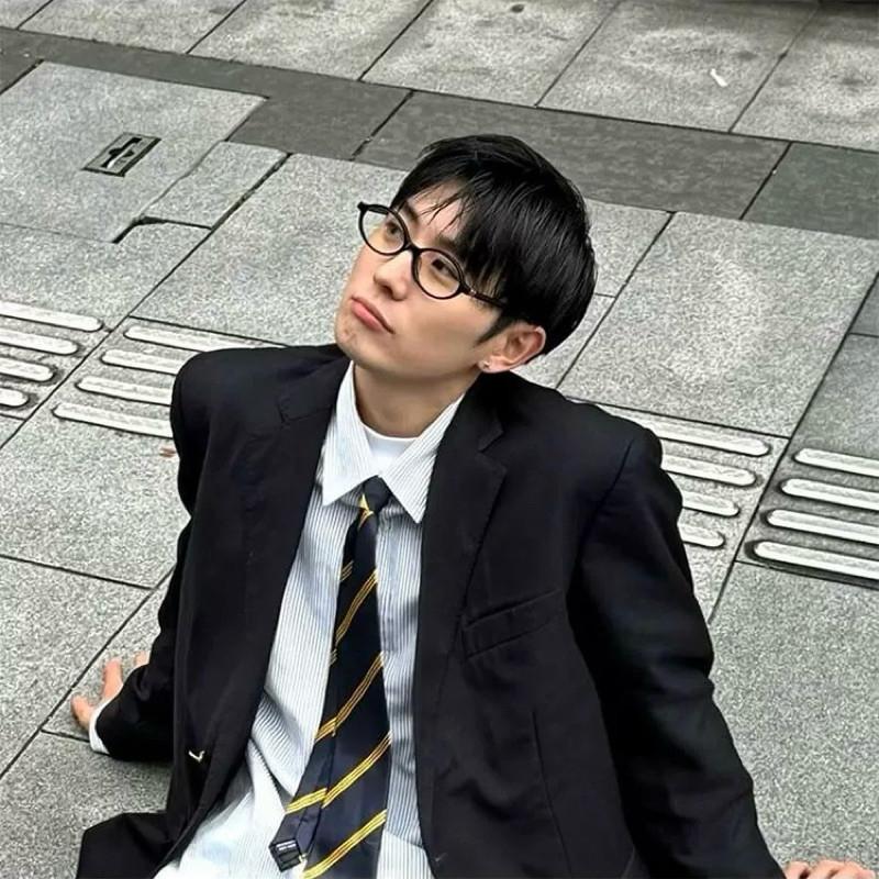 現貨 2色 韓系造型鏡框 書呆子 氣質 橢圓 眼鏡框 平光 玳瑁 張員瑛 女團 韓團 素顏眼鏡 男 女 小鏡框 書呆子-細節圖3