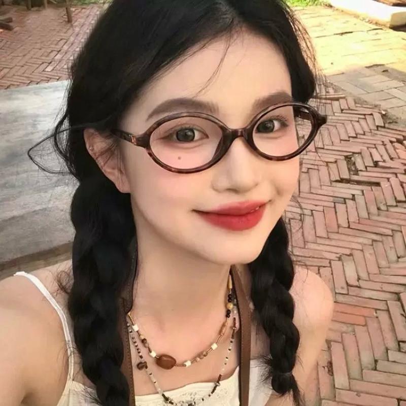 現貨 2色 韓系造型鏡框 書呆子 氣質 橢圓 眼鏡框 平光 玳瑁 張員瑛 女團 韓團 素顏眼鏡 男 女 小鏡框 書呆子-細節圖8