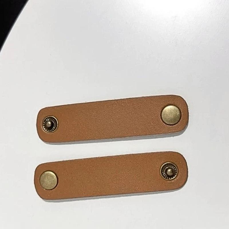 現貨 皮革方巾扣 方巾固定 方巾釦 方巾環 絲巾釦 絲巾扣 集線器 耳機收納 充電線收納 電線收納 絲巾環 黑色 簡約-細節圖6