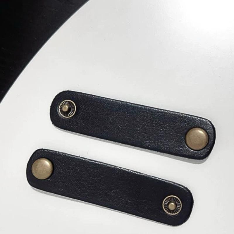現貨 皮革方巾扣 方巾固定 方巾釦 方巾環 絲巾釦 絲巾扣 集線器 耳機收納 充電線收納 電線收納 絲巾環 黑色 簡約-細節圖7