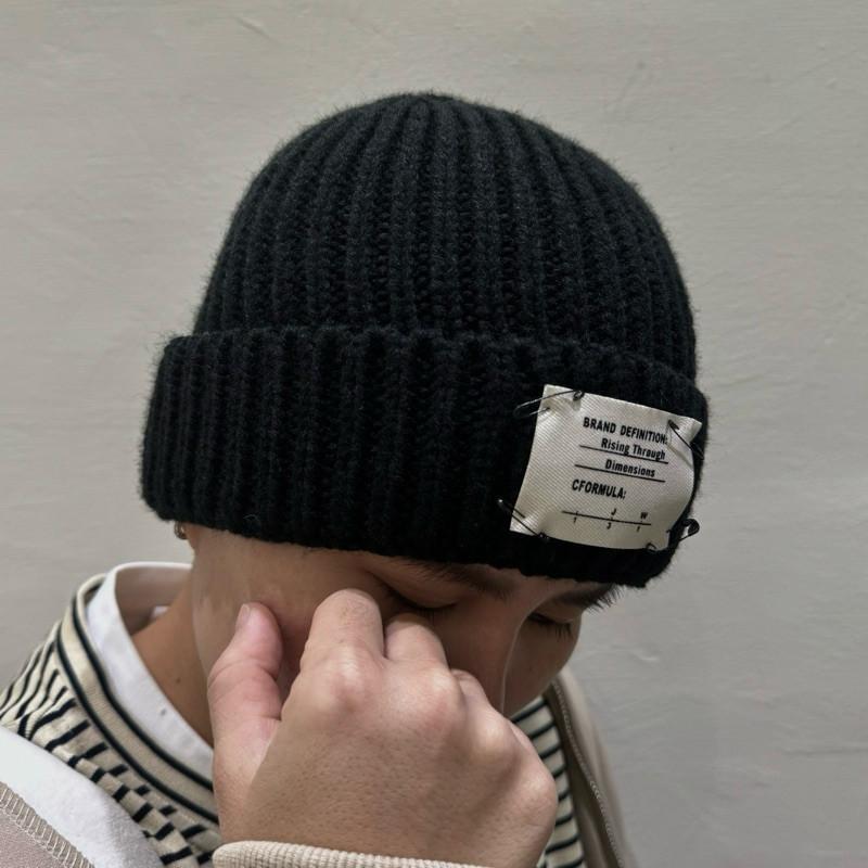現貨 實拍 隨性布標 毛帽 保暖 針織帽 黑色 護耳帽 防寒-細節圖4