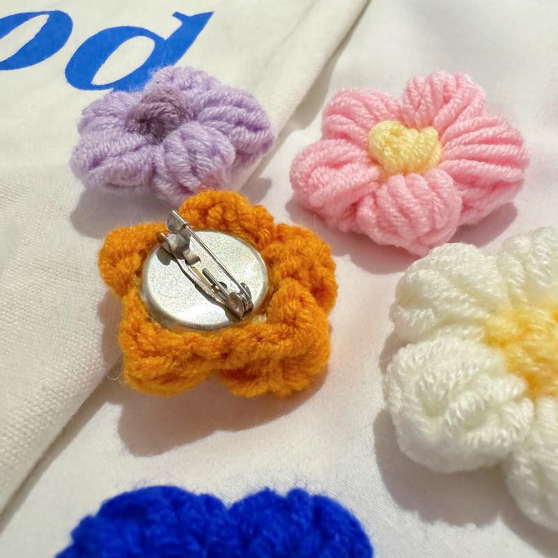 現貨 實拍 11色 毛線 小花 徽章 多巴胺 針織 別針 胸章 背包飾品-細節圖4