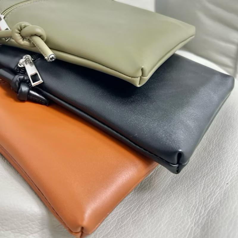 現貨實拍 3色 皮革手機包 側背包 小方包 側背小包 隨身包 皮革 小包 隨身小包 小包包 男生 小包 女生 男包 女包-細節圖6