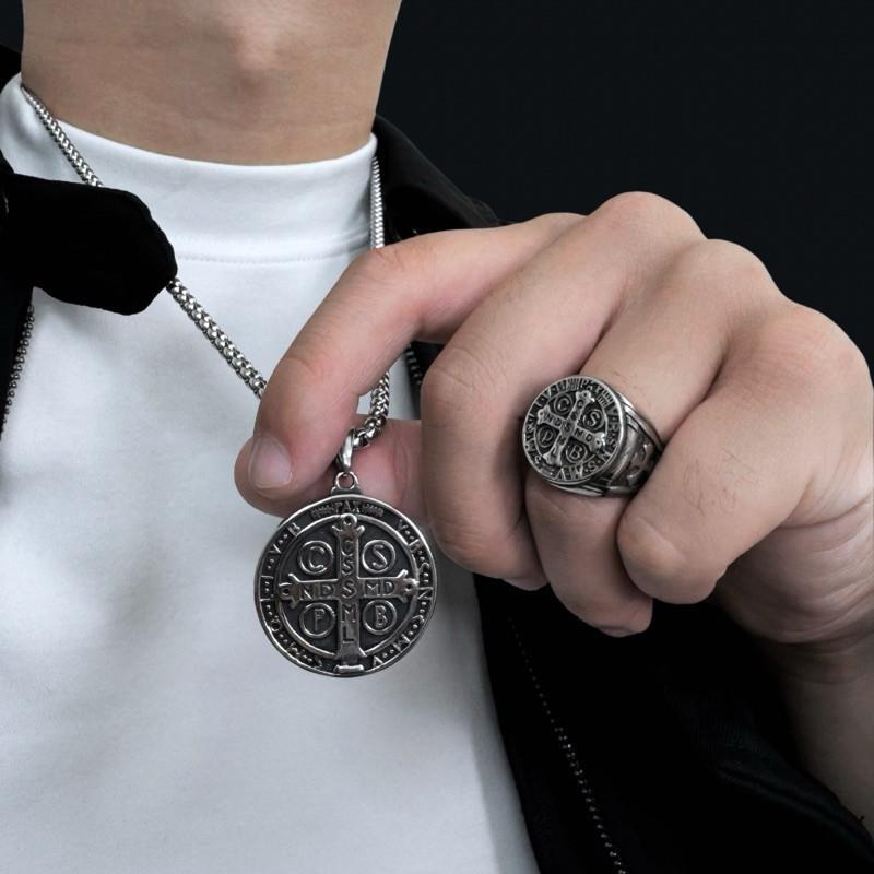 現貨 實拍 立體黑修士 圖章 戒指 鈦鋼 聖母 驅魔 男戒 寬戒-細節圖7