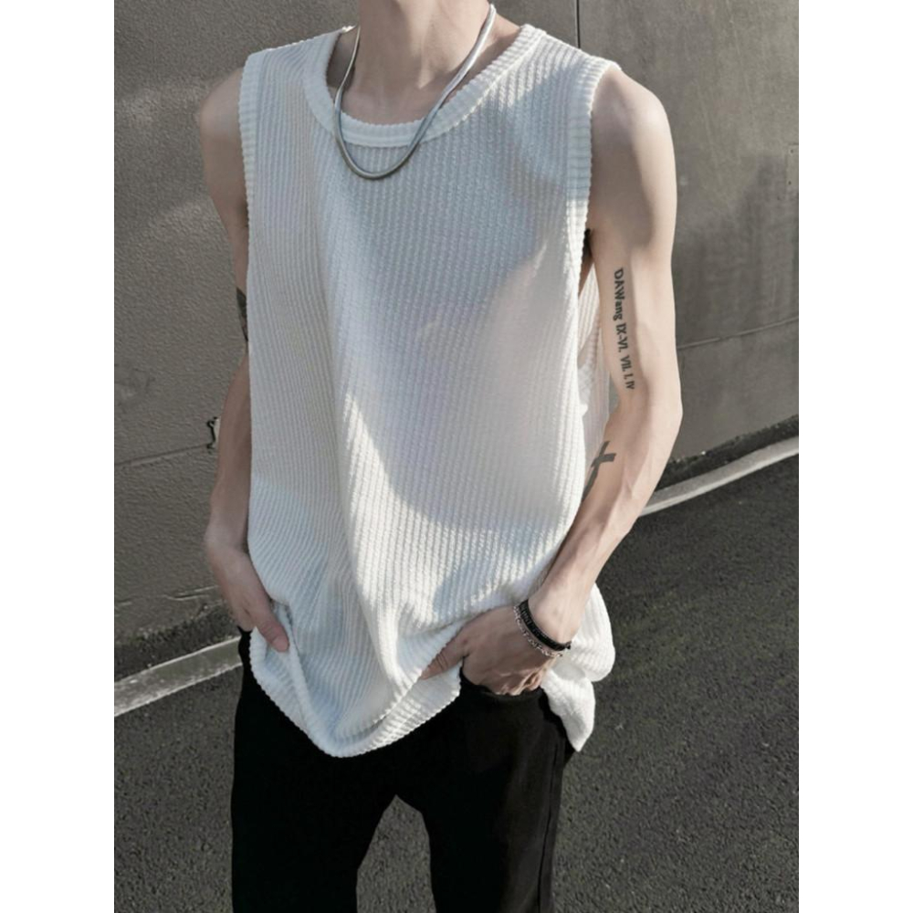 現貨 3色 素面坑條 針織背心 無袖 上衣 涼感 男裝 內搭 秋天 背心 鬆弛感-細節圖8