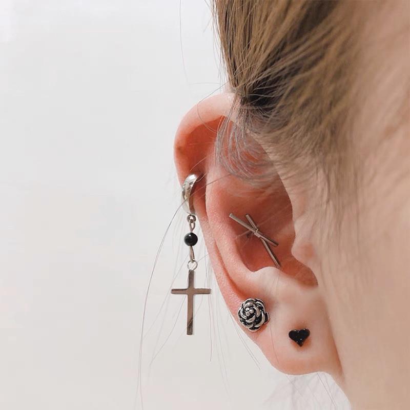 現貨 實拍 韓國空運 立體玫瑰 玫瑰 耳環 鈦鋼 仿舊 立體 鎖珠 耳釘 男 女 復古玫瑰-細節圖7