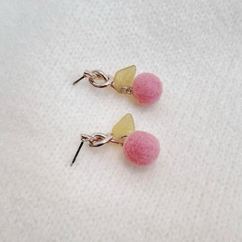 現貨 實拍 韓國空運 絨毛櫻桃 垂墜 耳環 韓系 女 韓國飾品 少女-細節圖4