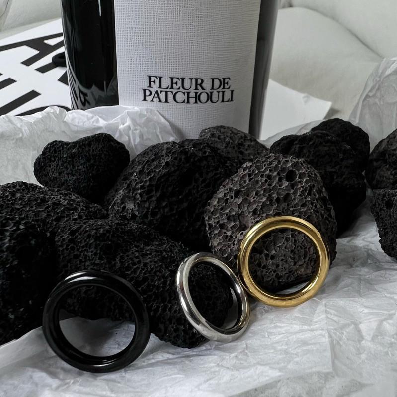 現貨 實拍 3色 立體粗圈戒指 鈦鋼戒指 男生戒指 女生戒指 鈦鋼尾戒 素戒 戒指 焦慮戒指-細節圖3