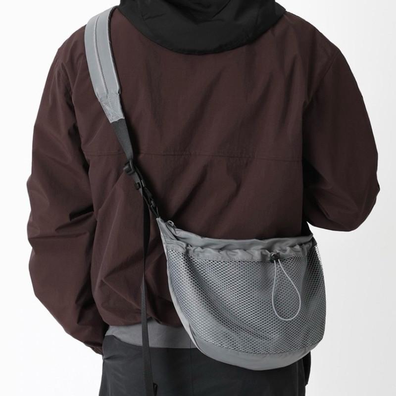 現貨 3色 雙層網袋 男肩包 斜背包 半月包 郵差包 大容量 道士包-細節圖3