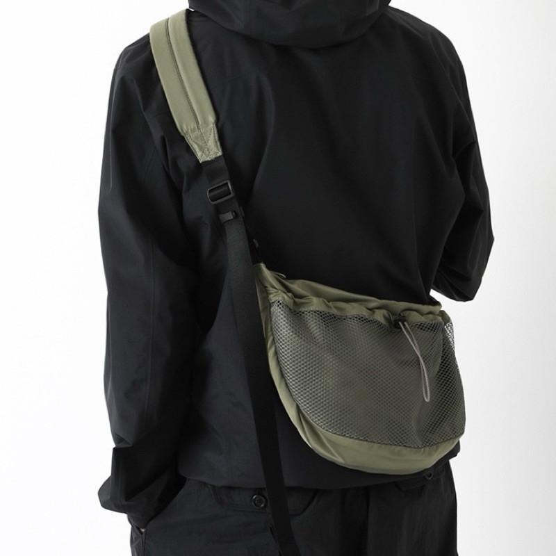 現貨 3色 雙層網袋 男肩包 斜背包 半月包 郵差包 大容量 道士包-細節圖6