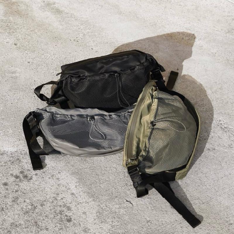 現貨 3色 雙層網袋 男肩包 斜背包 半月包 郵差包 大容量 道士包-細節圖7