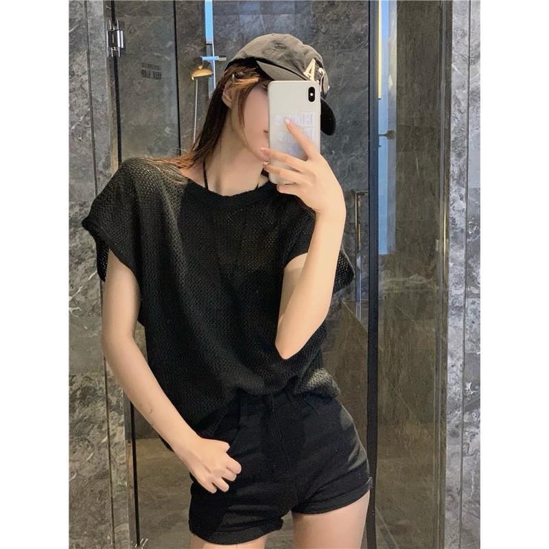 現貨3色 洞洞鏤空 短袖 背心 上衣 冰絲 涼感 洞洞衣 涼感-細節圖2