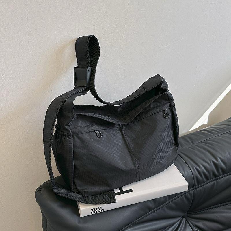 現貨 雙口拉鍊 斜背包 尼龍 側背包 防潑水 輕量 男 女 情侶 道士包 SB016-細節圖2