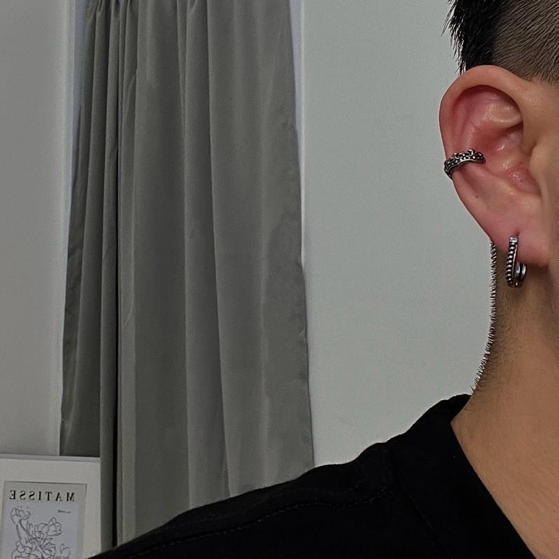 現貨 實拍 韓國空運 復古鏈條耳圈 u型 刻紋 鈦鋼 耳環 仿舊 鏈條-細節圖8