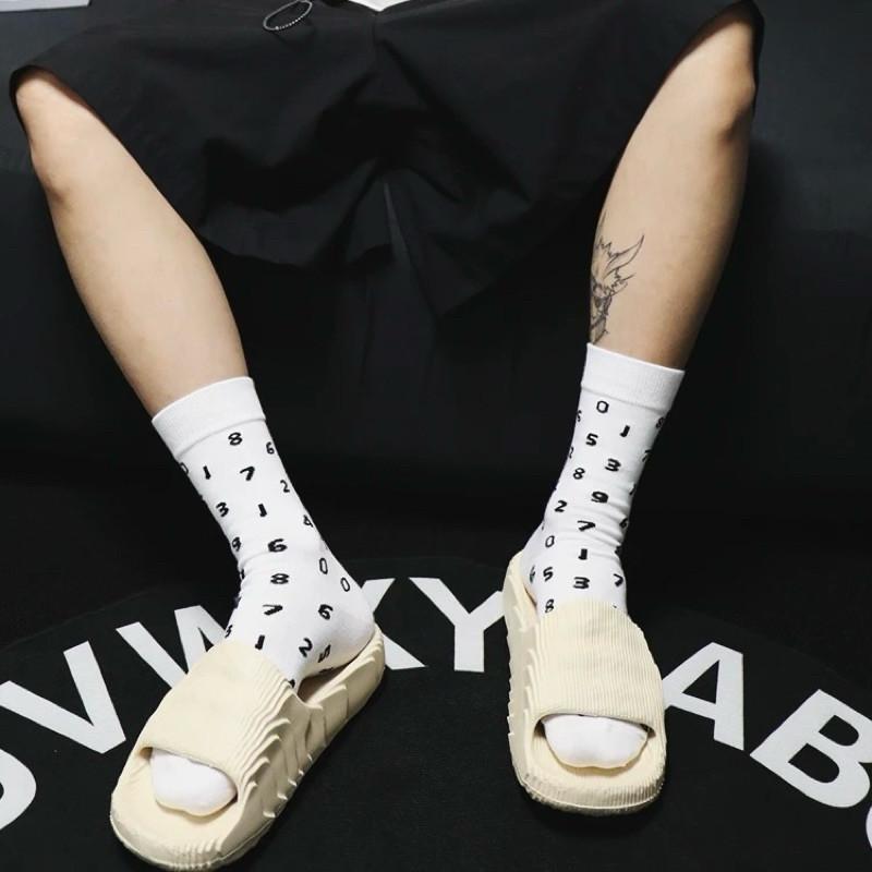 現貨 2色 滿版數字 中筒襪 長襪 短襪 黑白 運動 潮流 ins 男 女-細節圖2