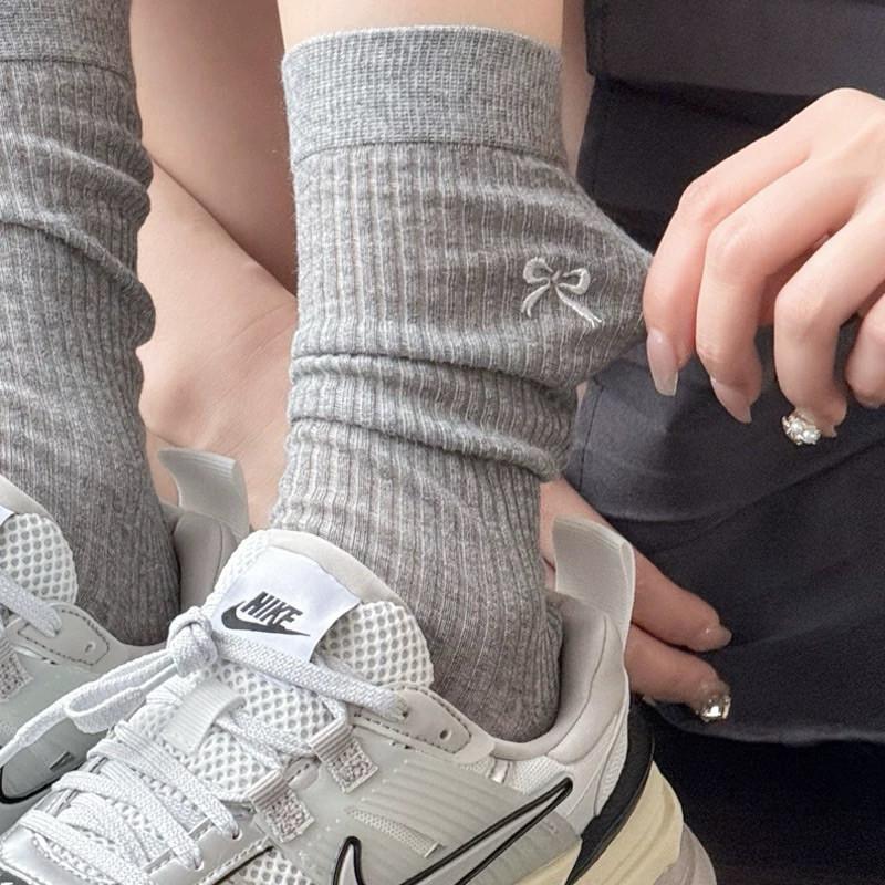 現貨 5色 簡約蝴蝶結 中筒襪 長襪 芭蕾舞襪 透氣 薄襪 黑白 韓系 蝴蝶結-細節圖6