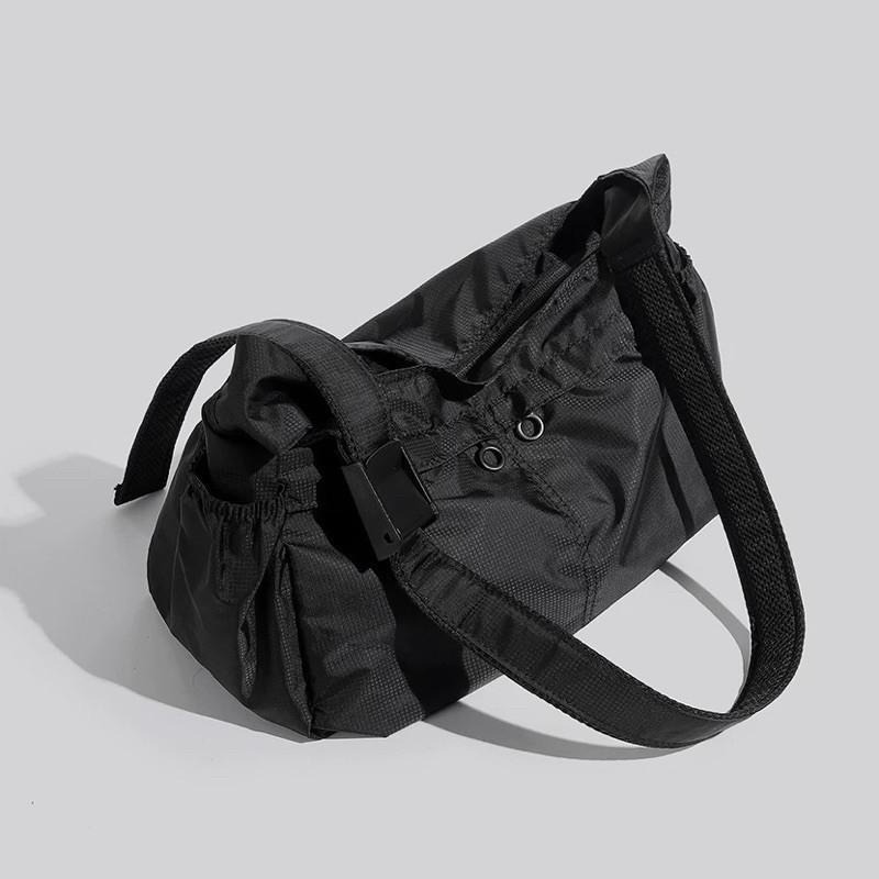 現貨 尼龍餃子包 多夾層 輕量 斜背包 尼龍包 側背包 水餃包 防潑水 SB016-細節圖7