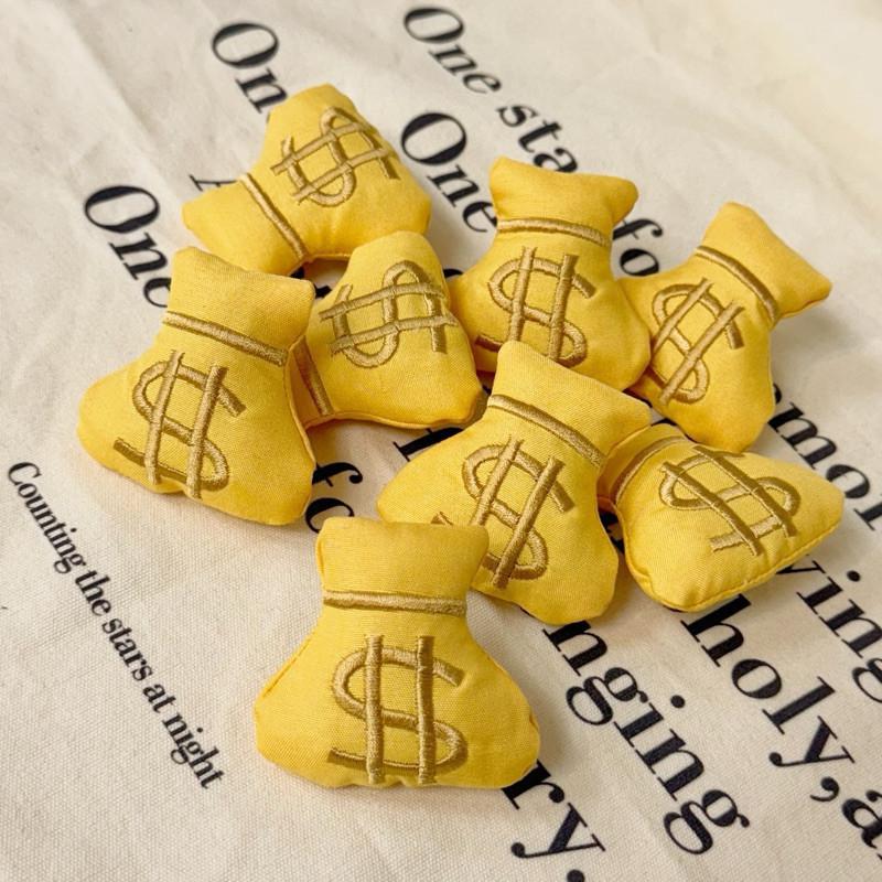 現貨 實拍 小錢袋 立體 別針 徽章 招財 錢袋 財源滾滾 包飾 包包飾品 裝飾-細節圖5