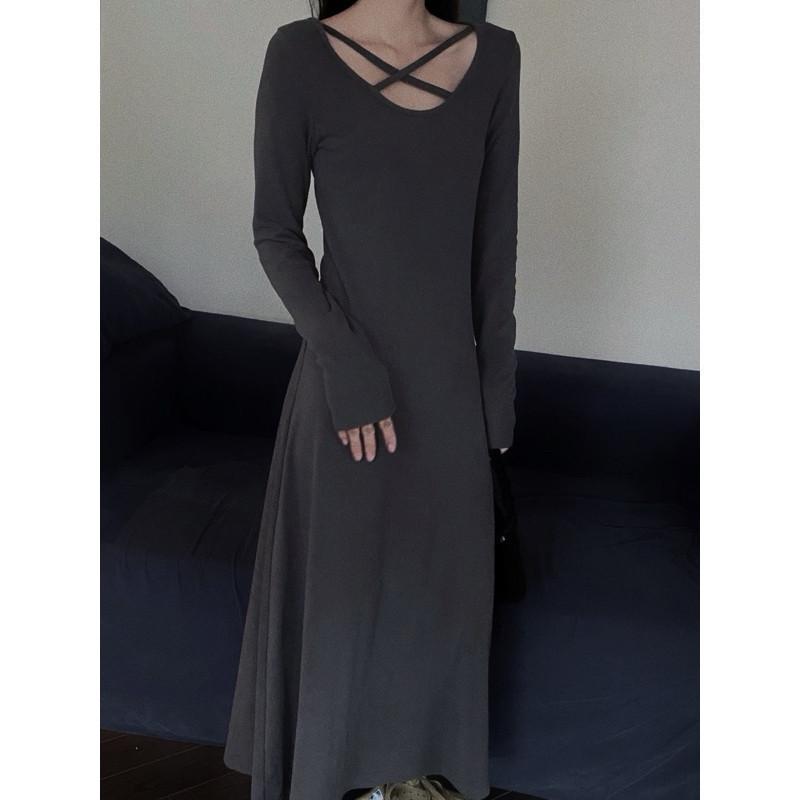 現貨 2色 蜜桃氛圍 蜜桃絨 洋裝 傘襬 長洋 連衣裙 咖啡色 秋冬 自帶氛圍感 蜜桃絨-細節圖4