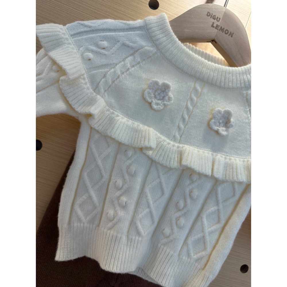 🍁韓系奶油風針織套裝｜立體花朵荷葉上衣＋咖啡棕針織長褲🍁-細節圖2