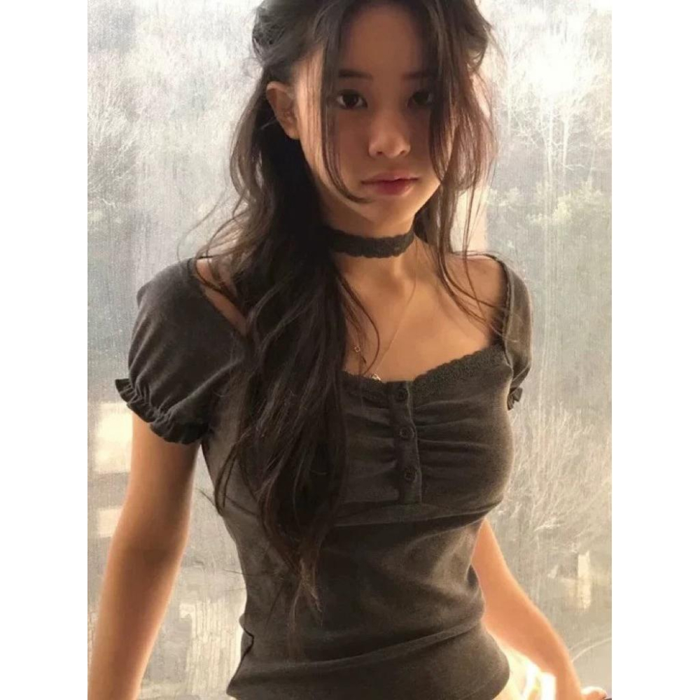 𝑩𝑶𝑾𝑨˚✿˖ 選品｜純欲簡約蕾絲花邊短袖上衣&蝴蝶結半身裙-細節圖2