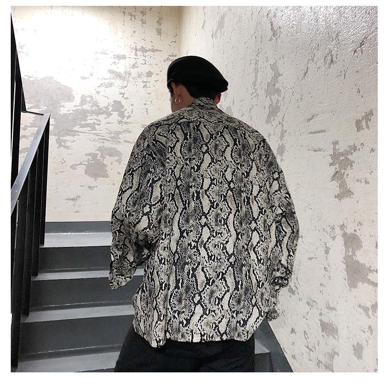 現貨 <蛇紋時裝> 蛇皮 襯衫 歐美風 印花 寬鬆風 潮流 男生襯衫 襯衫 花襯衫 春夏 韓版-細節圖5