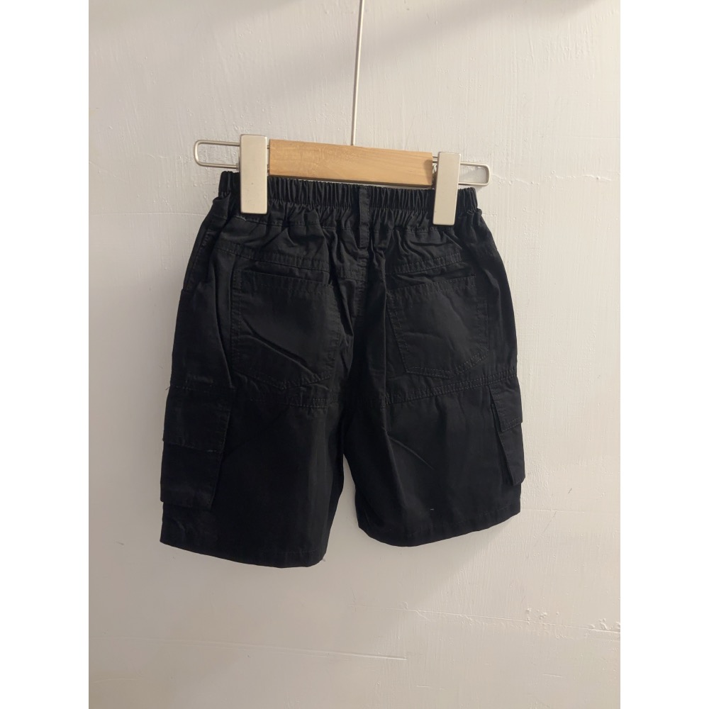 9665 黑色口袋短褲 1-5T /8折-細節圖2