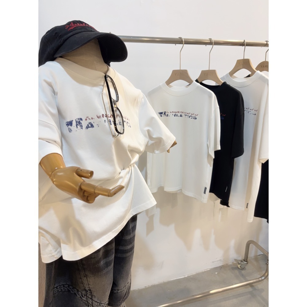 11034單一價大男女孩黑＼白英文T-細節圖4