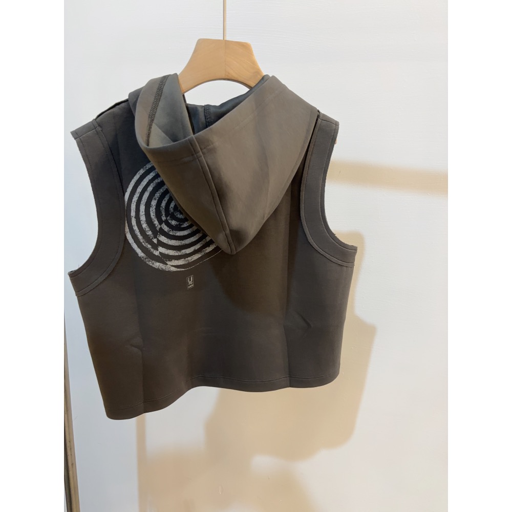 10943大男孩連帽背心-細節圖3