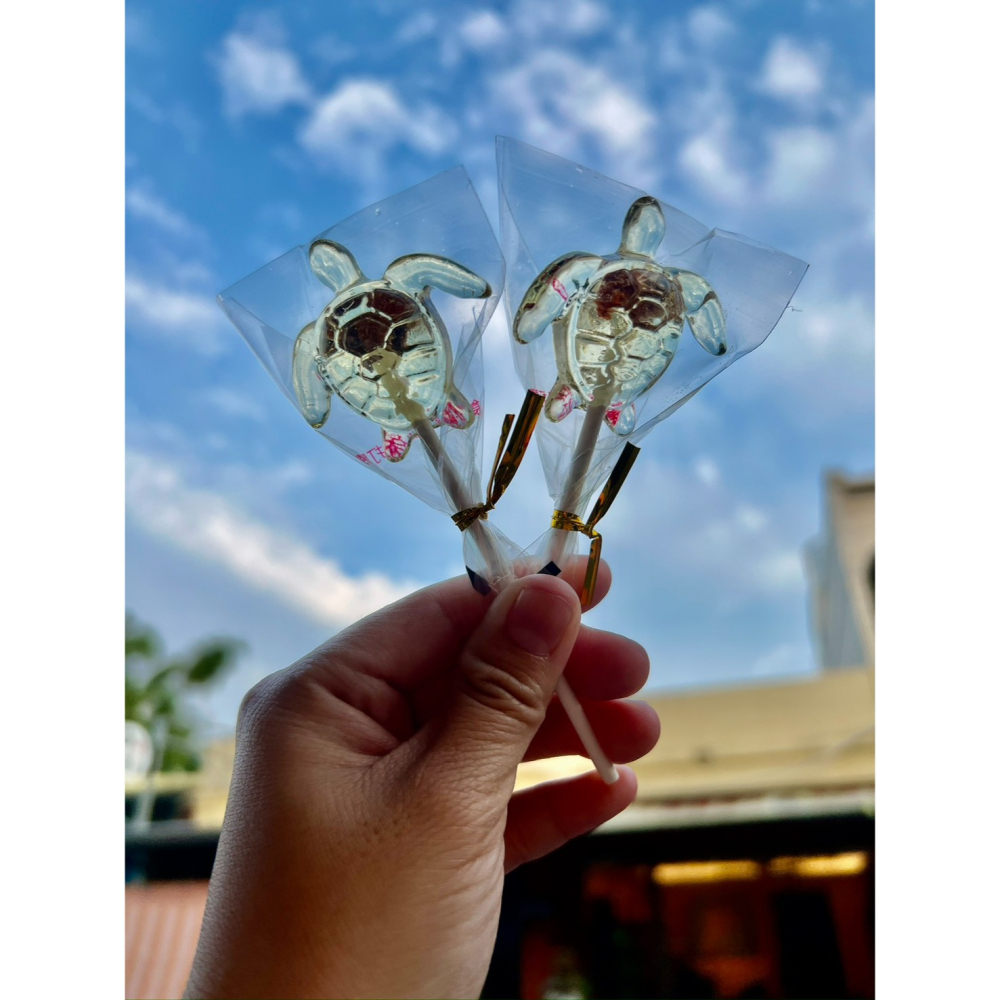 小琉球 代購 手撕魷魚 可愛造型 海龜棒棒糖 原味及梅子口味 甜點/零食/伴手禮-細節圖2