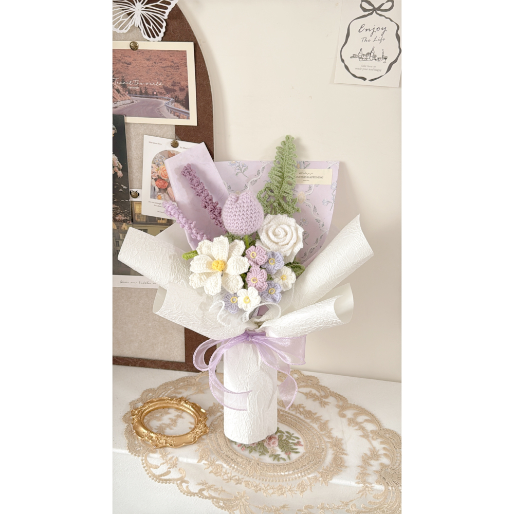 現貨 𓆩♡𓆪 精品玫瑰 大波斯菊 勿忘我 薰衣草 蕨類花束-細節圖4