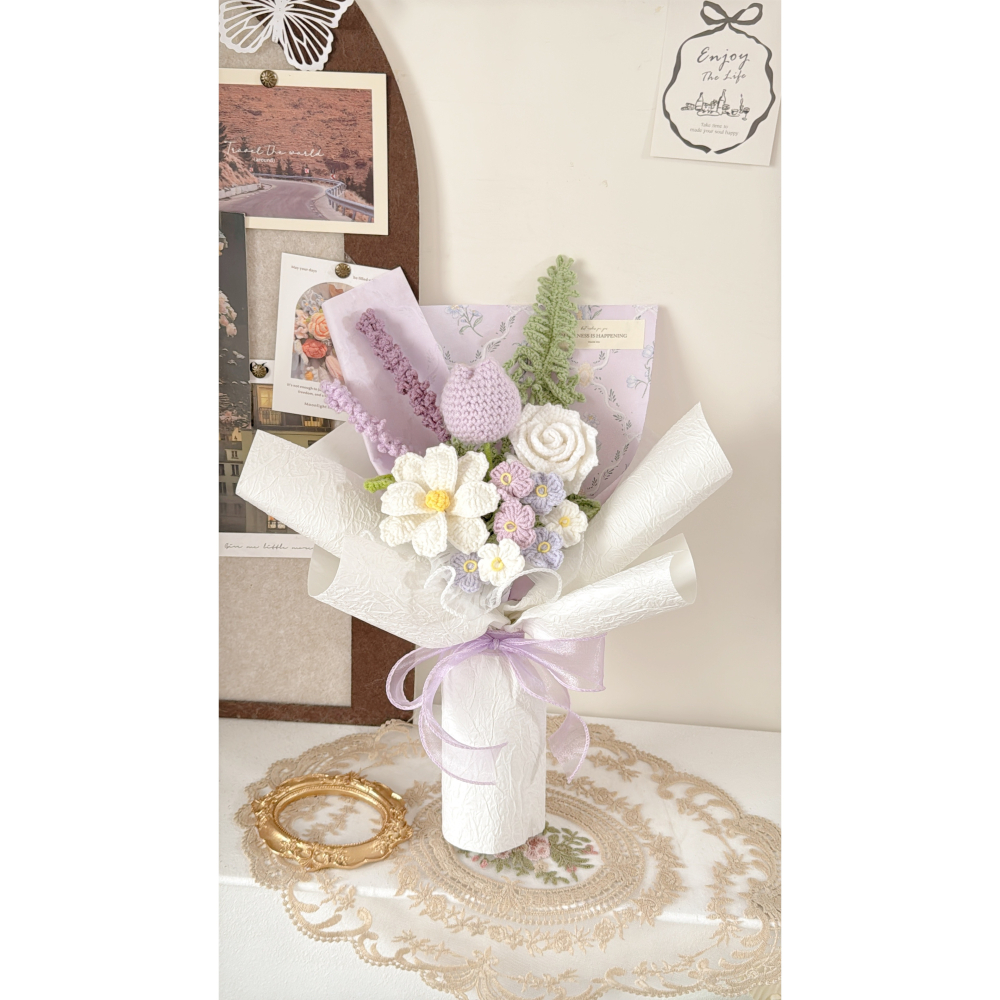 現貨 𓆩♡𓆪 精品玫瑰 大波斯菊 勿忘我 薰衣草 蕨類花束-細節圖5