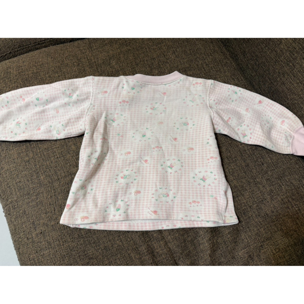 (二手微汙) 粉底動物小花長袖上衣(2Y)-細節圖2