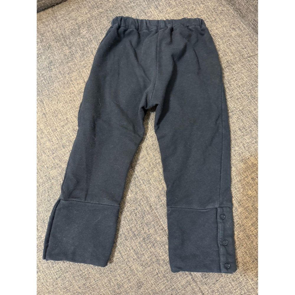 (二手八成新) UNIVERSITY OF CAMBRIDGE劍橋大學童裝百搭深灰色長褲 (80cm)-細節圖2