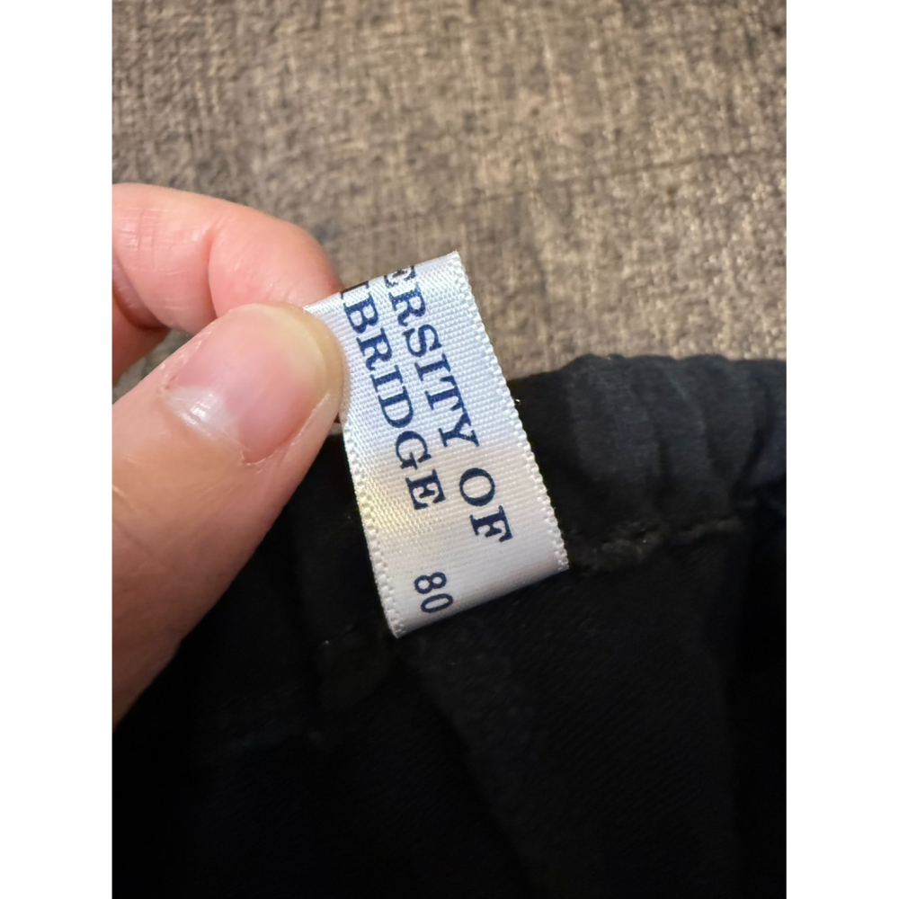 (二手八成新) UNIVERSITY OF CAMBRIDGE劍橋大學童裝百搭深灰色長褲 (80cm)-細節圖4