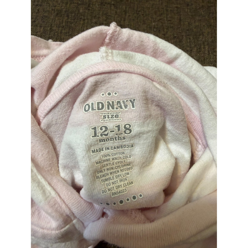 (二手微汙) 美國Old Navy粉色條紋連帽長袖連身衣 (12-18M)-細節圖5
