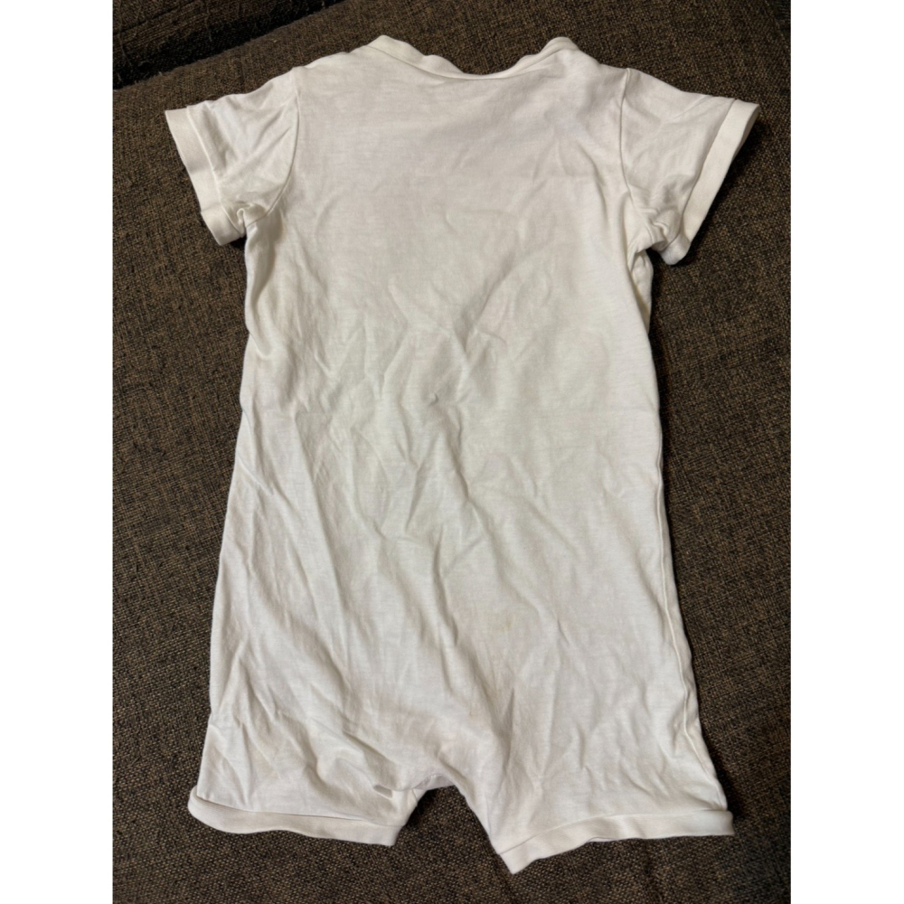 (二手微汙) H&M Hello Kitty 嬰兒純棉包屁衣/連身衣 (74cm/6-9M) 女寶 男寶-細節圖2