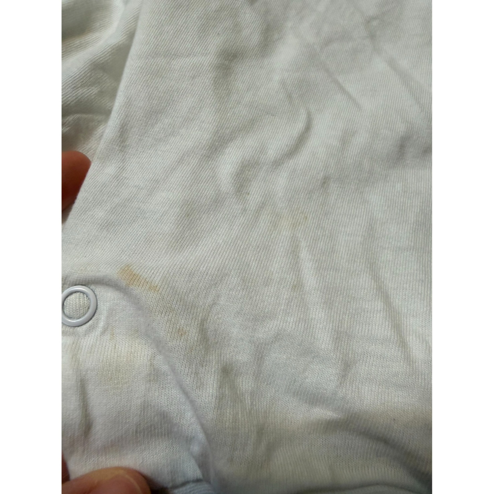 (二手微汙) H&M Hello Kitty 嬰兒純棉包屁衣/連身衣 (74cm/6-9M) 女寶 男寶-細節圖6