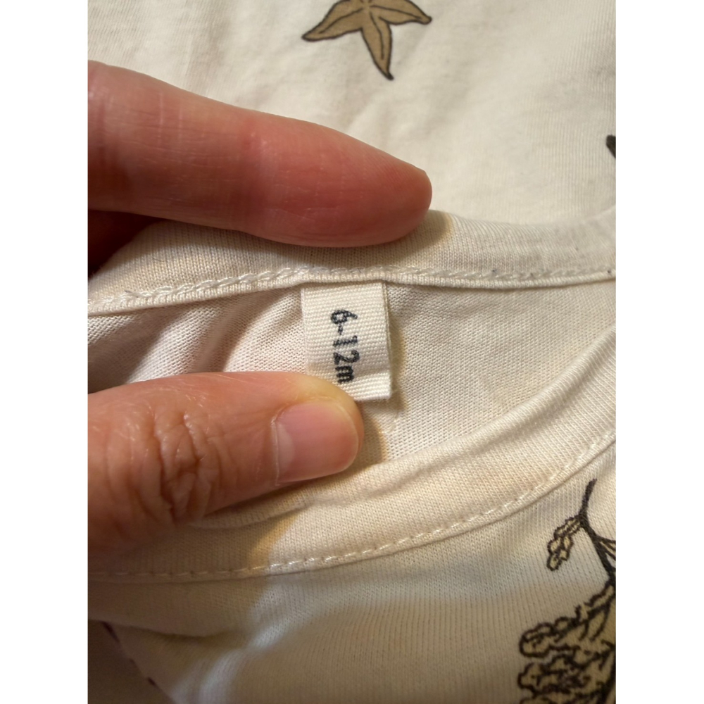 (二手微汙) Organic Zoo OZ 海洋短袖包屁衣 (6-12M) 貝殼 珊瑚 海星 男寶 女寶 中性-細節圖3