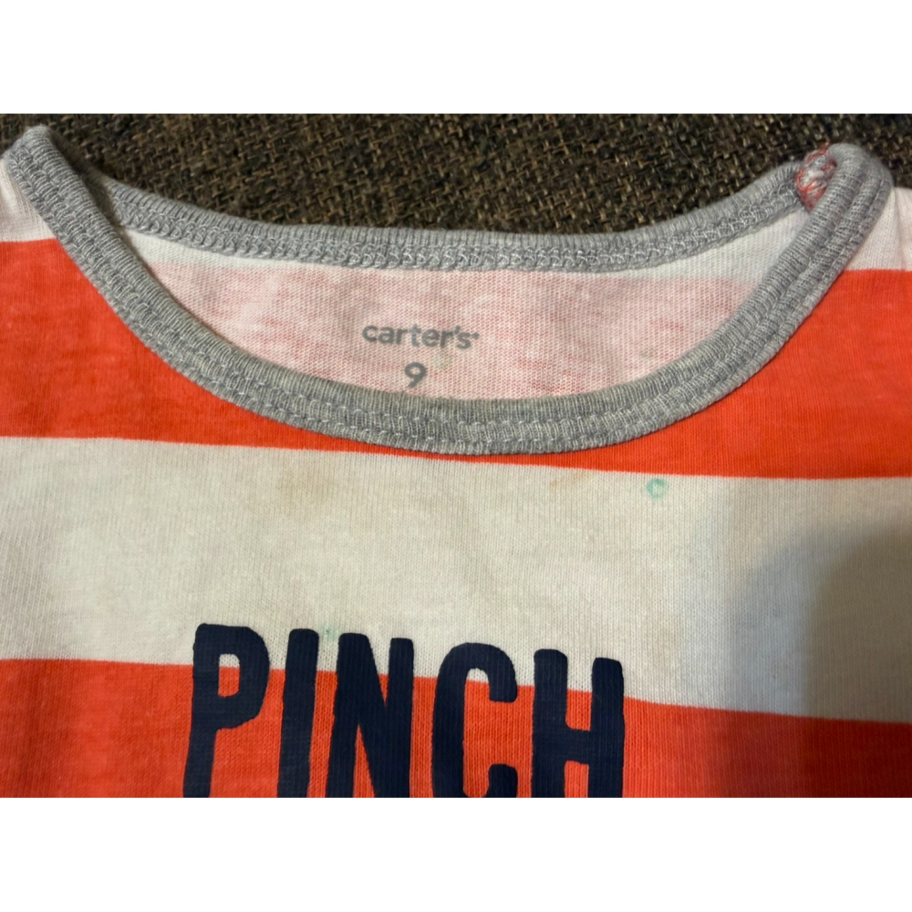 (二手微汙) Carter＇s 橘色條紋背心包屁衣 (9M) 男寶 女寶 中性-細節圖4