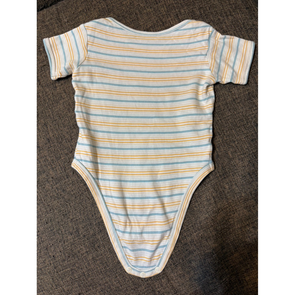 (二手微汙) mothercare 藍黃細條紋短袖包屁衣 (9-12M/80cm) 男寶 女寶 中性-細節圖2