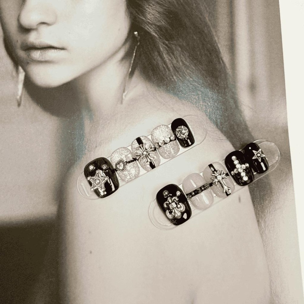 克羅心穿戴甲 手工甲片 美甲 十字架 貓眼 台灣出貨 短甲 船錨 附工具包 附盒 暗黑 朋克 金屬 黑白-細節圖4