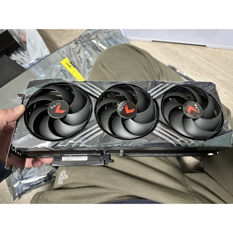 【二手】PNY RTX 4070 Ti Super 16GB XLR8 VERTO OC ARGB 顯示卡 3天內出貨-細節圖2